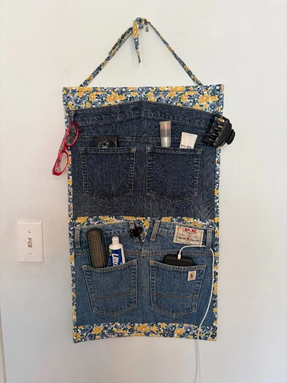 Denim quilt wall organizer with 4 pockets & 6 belt loops